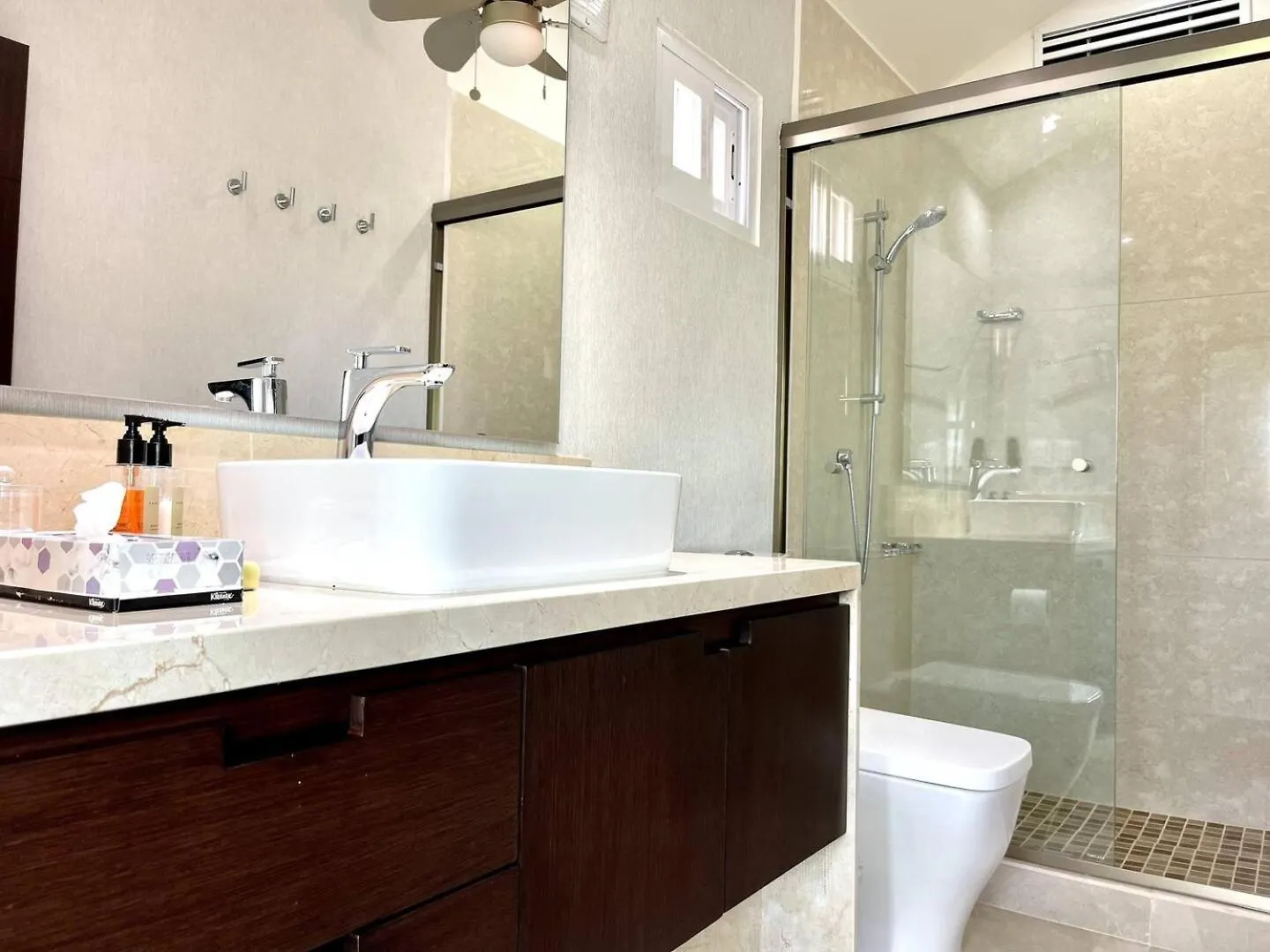 Exclusive Beachfront Luxury Villa, Private Gym, Personalized 5 Star-Service, Beach Direct Access カンクン