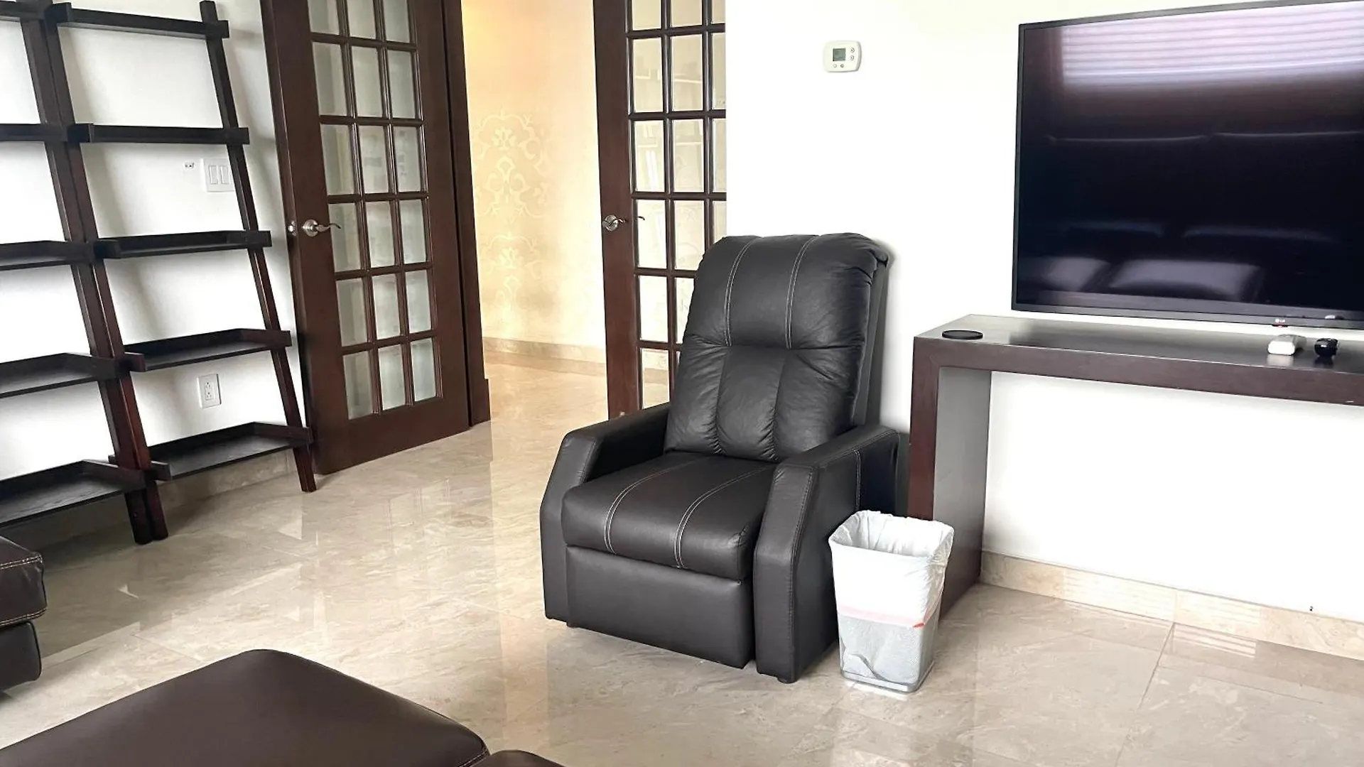 Exclusive Beachfront Luxury Villa, Private Gym, Personalized 5 Star-Service, Beach Direct Access Κανκούν Βίλα