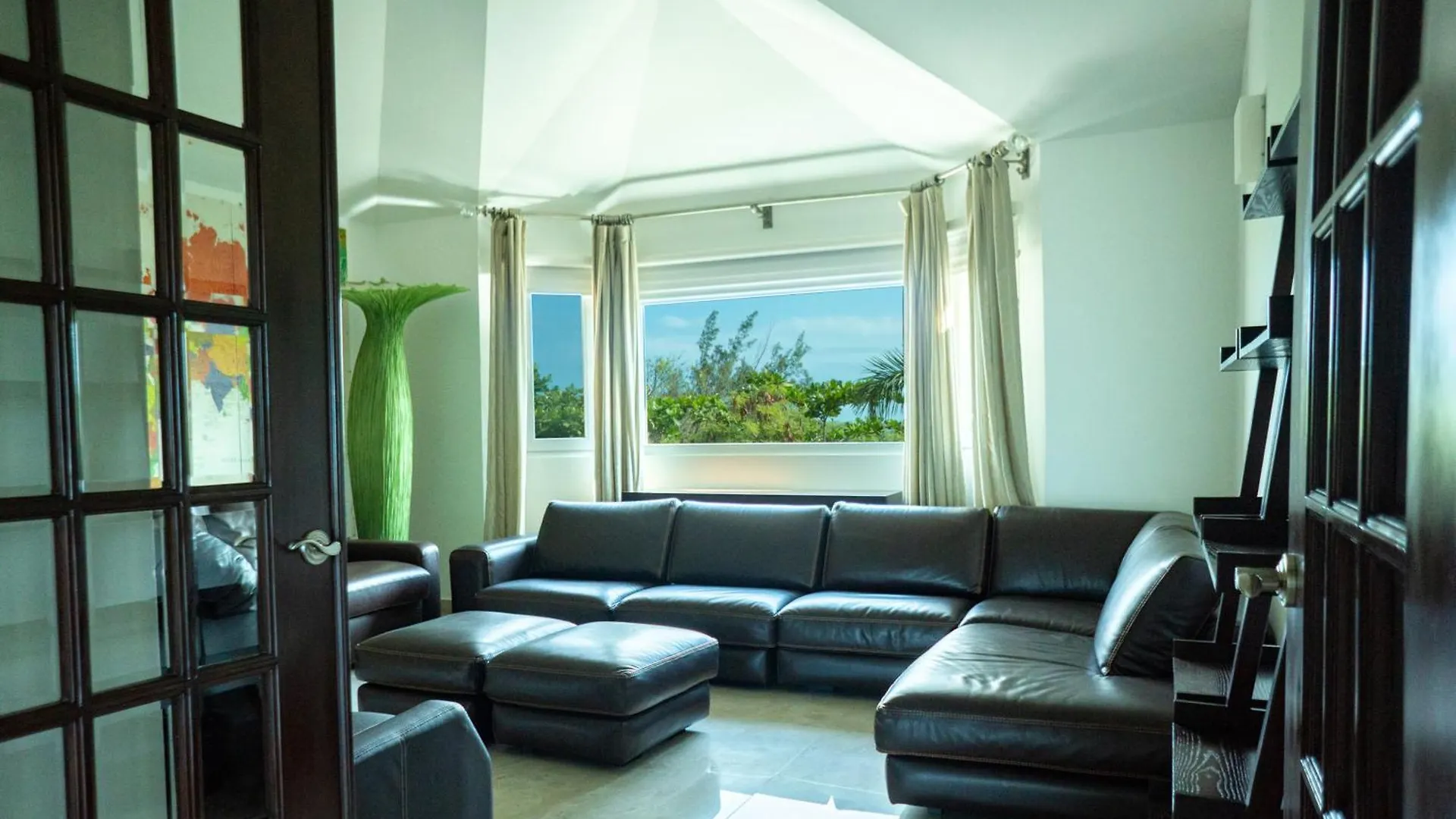 Βίλα Exclusive Beachfront Luxury Villa, Private Gym, Personalized 5 Star-Service, Beach Direct Access Κανκούν